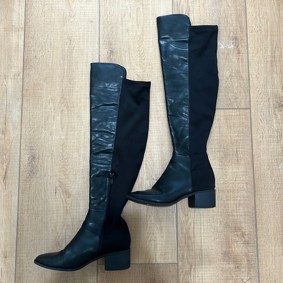 Baxboo womens knee boots size 7 1/2 used tiny hole in back can be stitched - Picture 1 of 6
